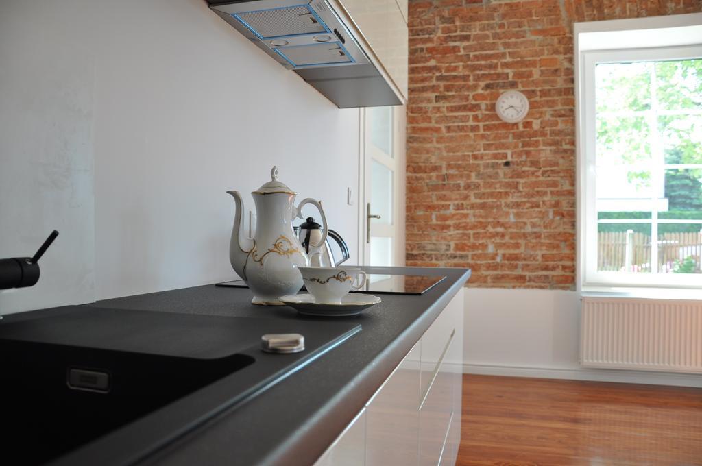 Be Well 3-Rooms Apartment With Parking And Garden Warsaw Exterior photo