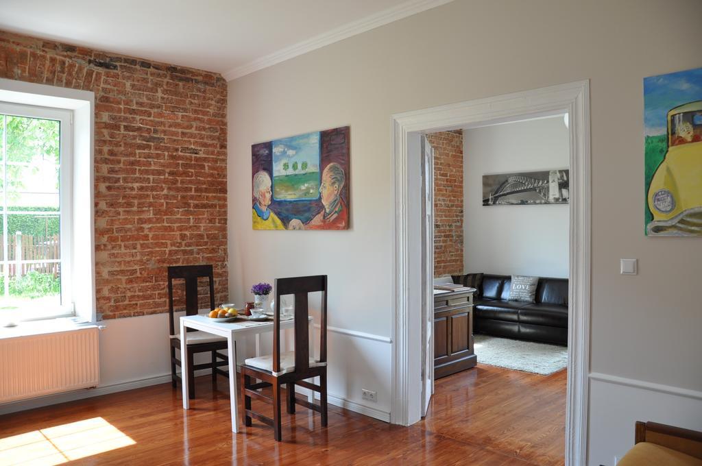 Be Well 3-Rooms Apartment With Parking And Garden Warsaw Exterior photo