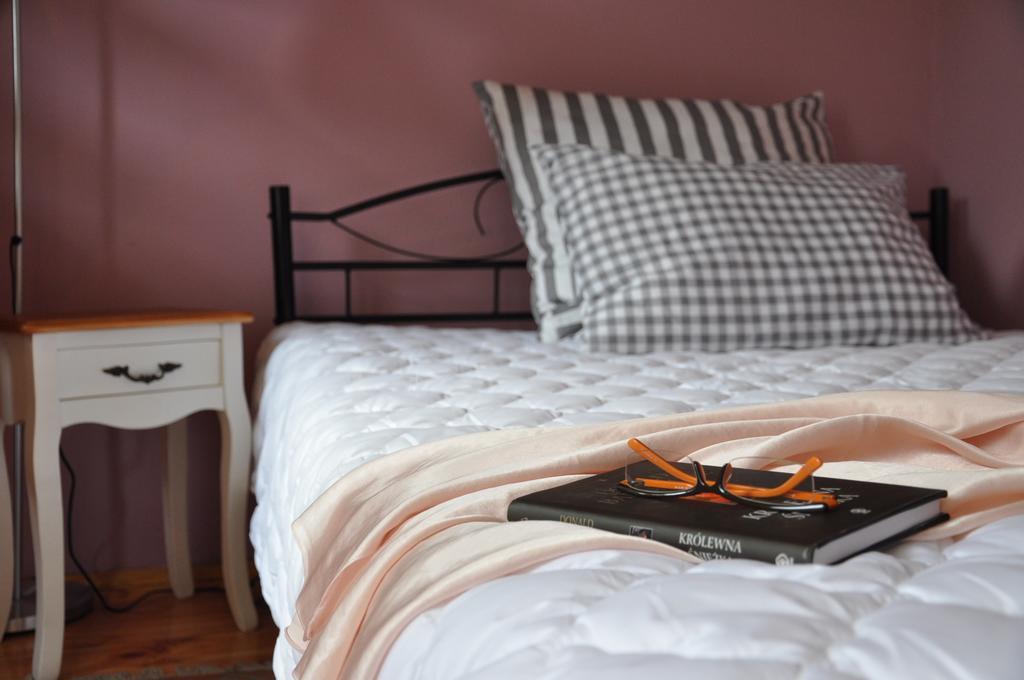 Be Well 3-Rooms Apartment With Parking And Garden Warsaw Exterior photo